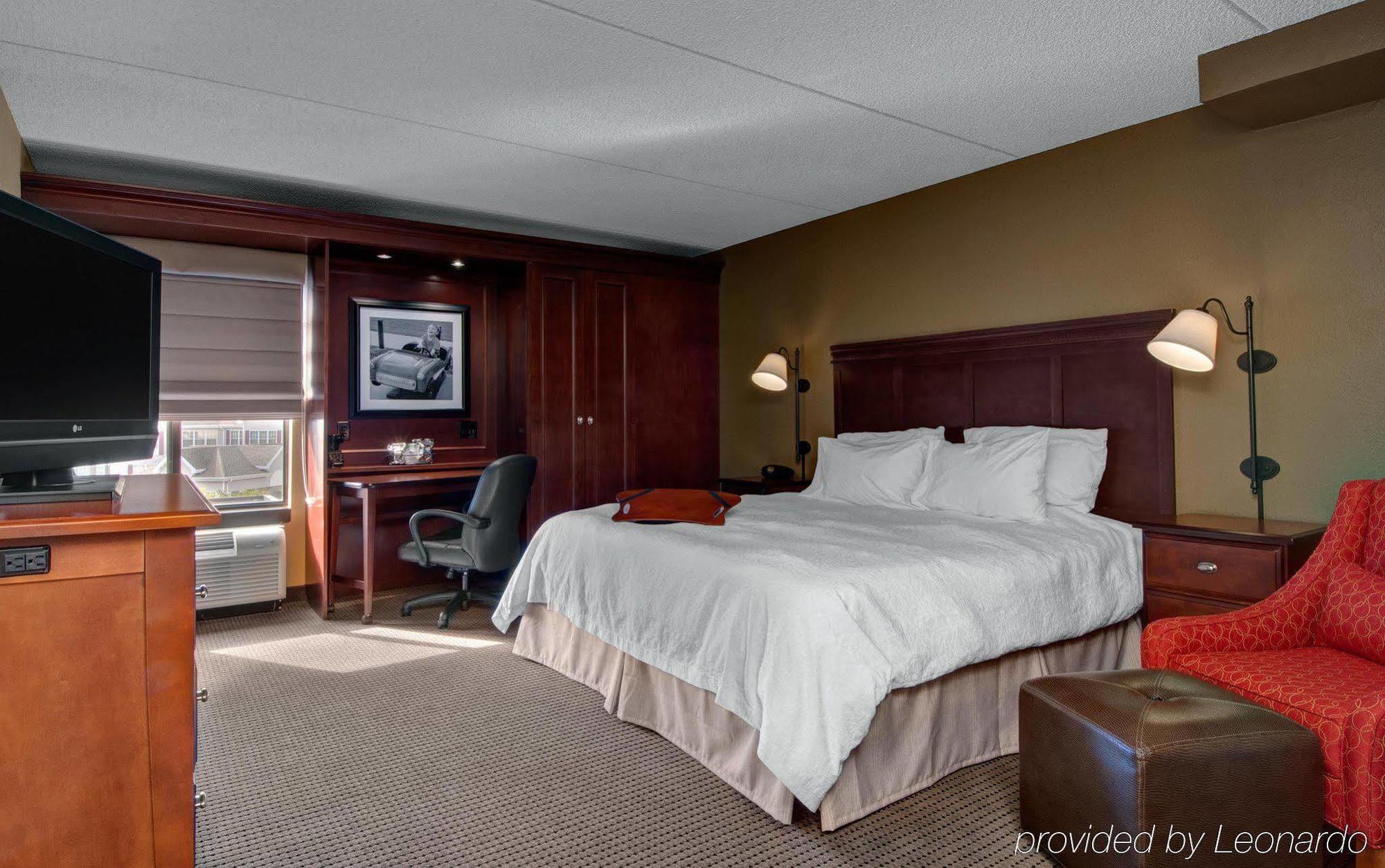 Hampton Inn Appleton-Fox River Mall Area Exterior photo