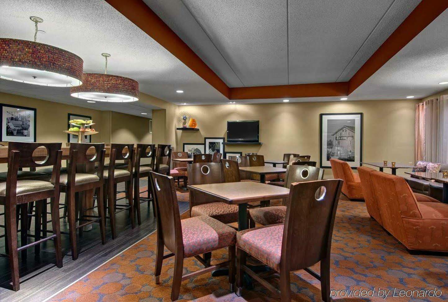Hampton Inn Appleton-Fox River Mall Area Exterior photo